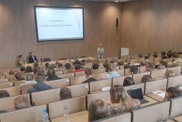 Widok naszych studentów na spotkaniu w Wielkopolskiej Okręgowej Izbie Inżynierów Budownictwa w Poznaniu